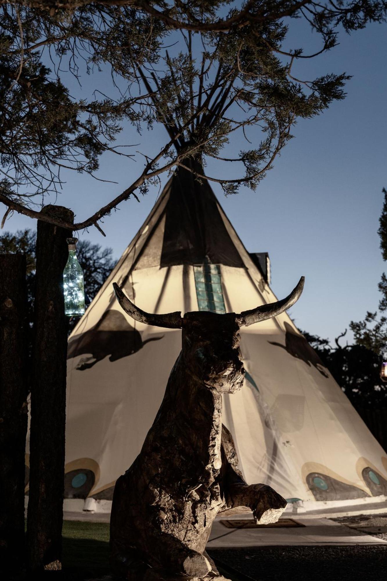 Toro Tipi At El Mistico Ranch *