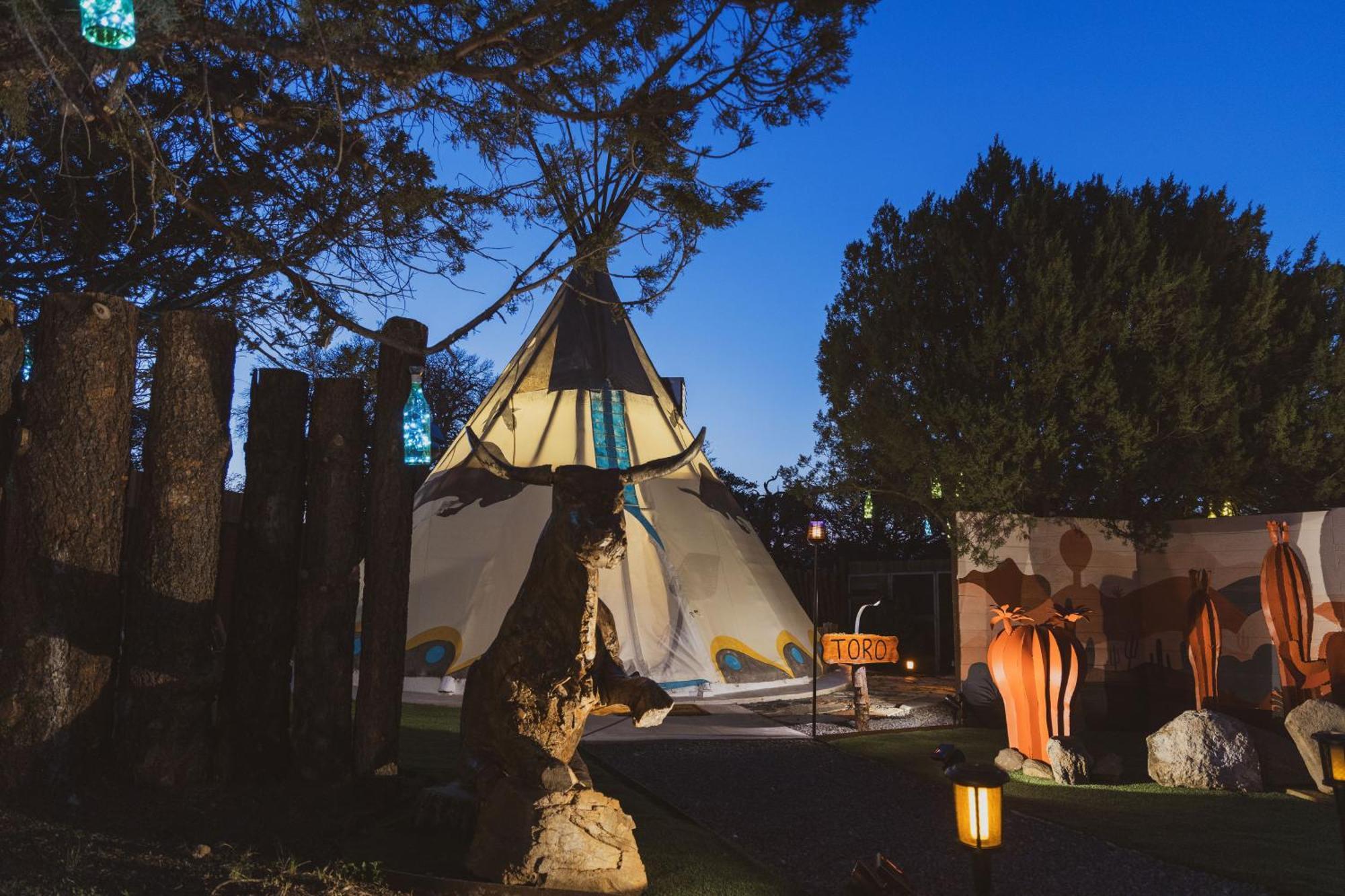 Toro Tipi At El Mistico Ranch Luxury tent Nogal